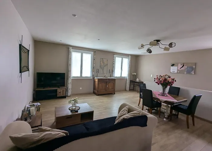 Appartement Spacieux Et Charmant
