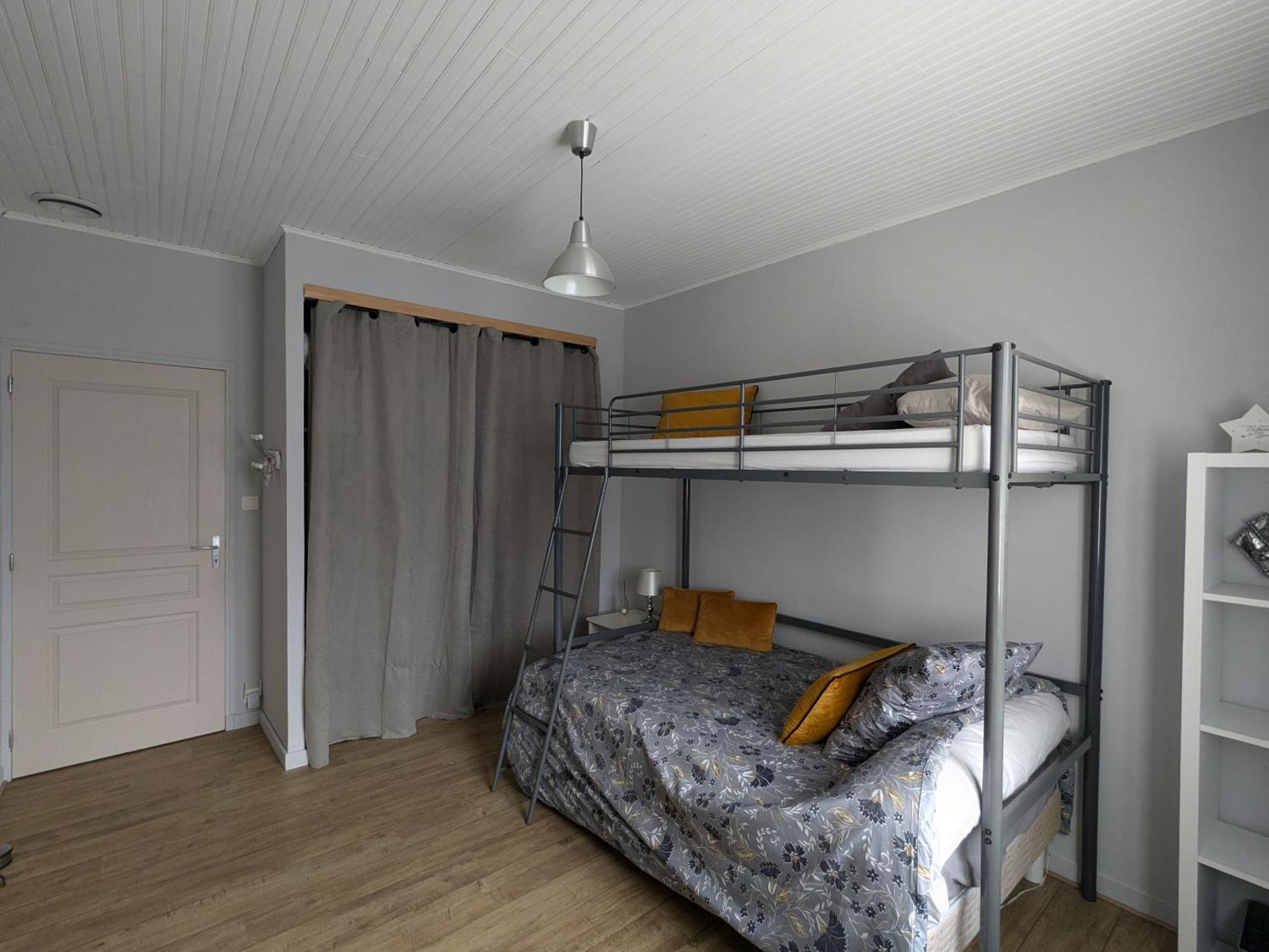 Spacieux Et Apartment *