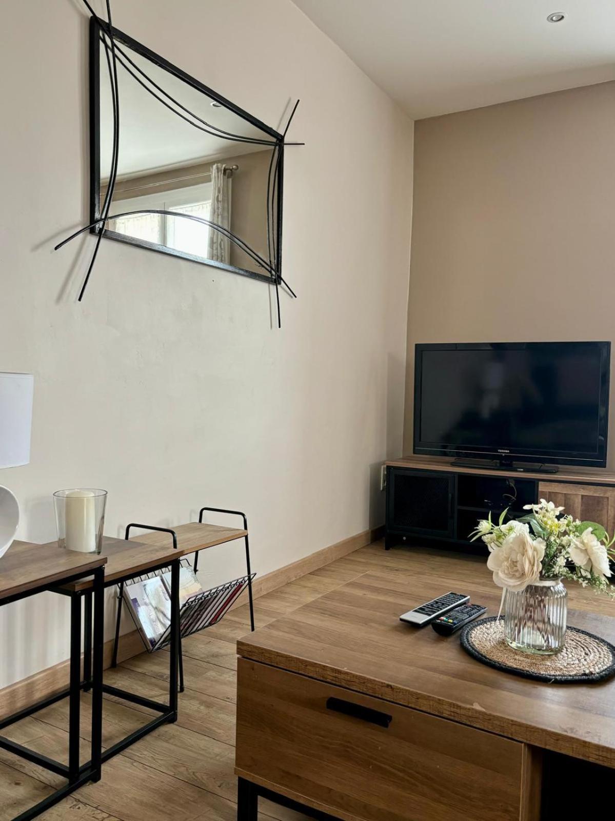 Apartment Spacieux Et Caumont-sur-Durance
